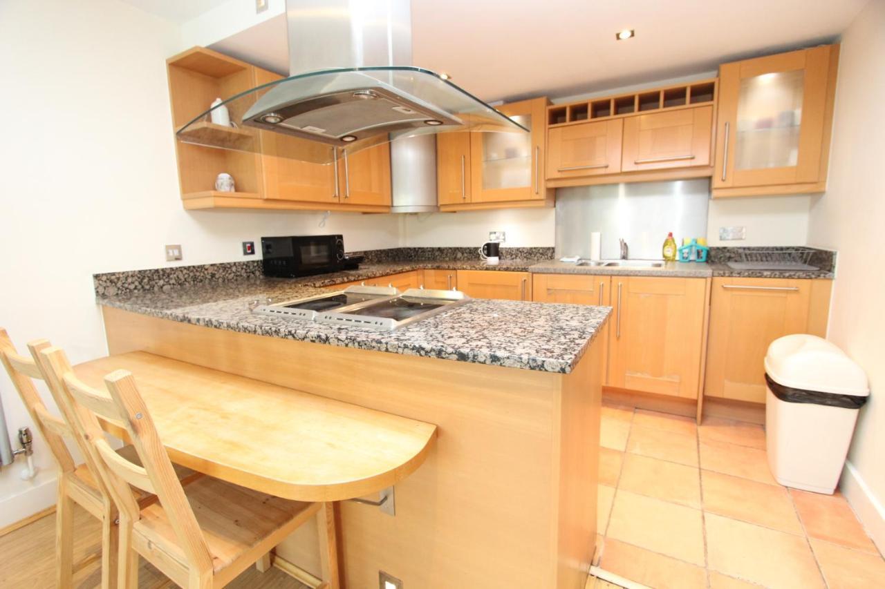 Lovely 2 Bedroom Apartment With Amazing Views In E14 London Ngoại thất bức ảnh