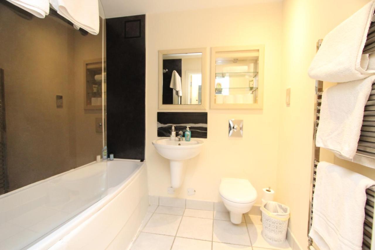Lovely 2 Bedroom Apartment With Amazing Views In E14 London Ngoại thất bức ảnh